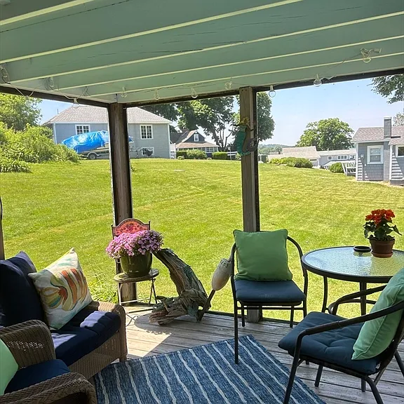 8 Cove Rd — Photo 9