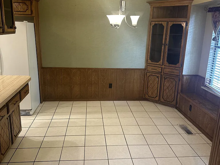 3612 N Drexel Blvd — Photo 19