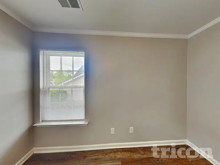 180 Riglaw Cir — Photo 11