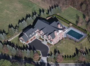 10 Stone Bridge Rd, Purchase, NY 10577