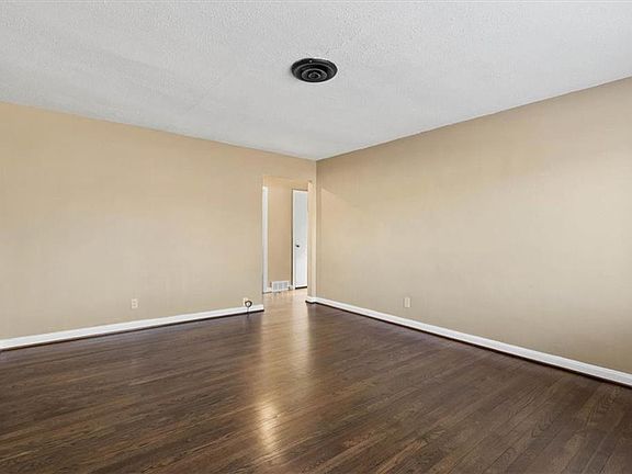2nd image of 2319 S Cedar Ave