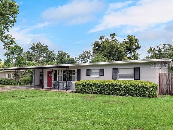 3rd image of 3037 Leslie Dr