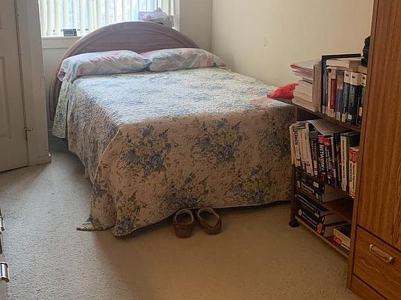 5th image of 1025 N Madison St APT 309