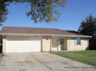 214 SE Coachman Dr, Lawton, OK 73501