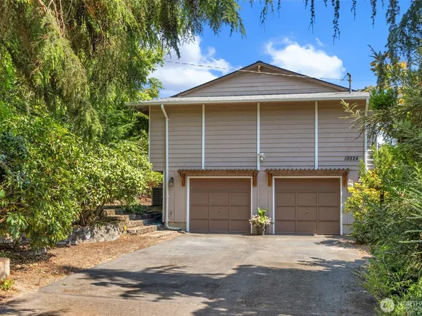 19524 53rd Avenue NE, Lake Forest Park, WA 98155
