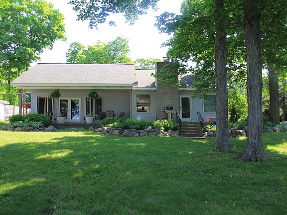 lake facing view from yard