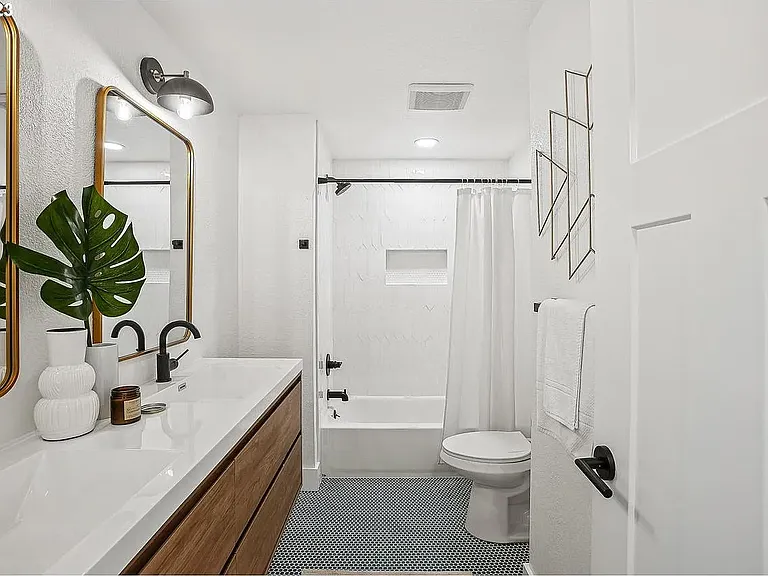 13991 Majestic Ct — Photo 19
