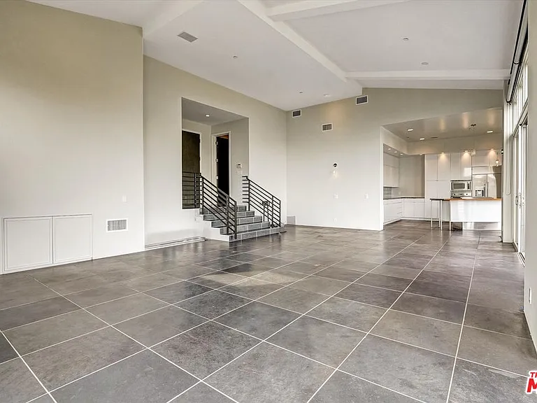 3850 Rambla Orienta — Photo 11