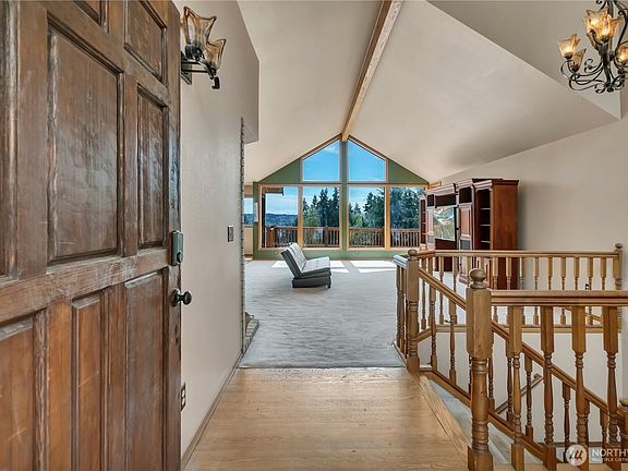 5th image of 10422 45th Street Ct E
