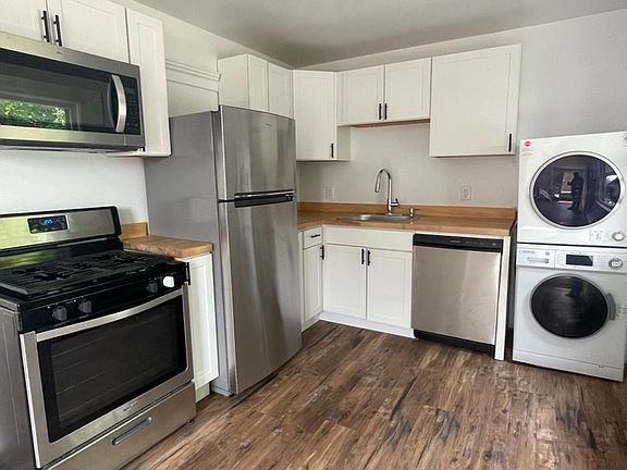 2nd image of 244 Liberty St #3