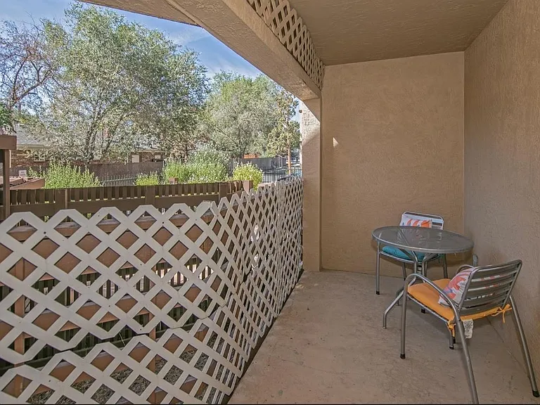 3095 Lakeside Dr #107 — Photo 21