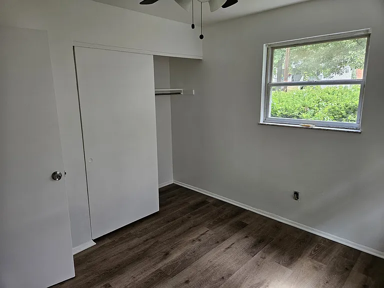3935 Zinsle Ave #1 — Photo 5