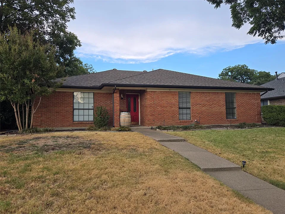 3216 Bandolino Ln