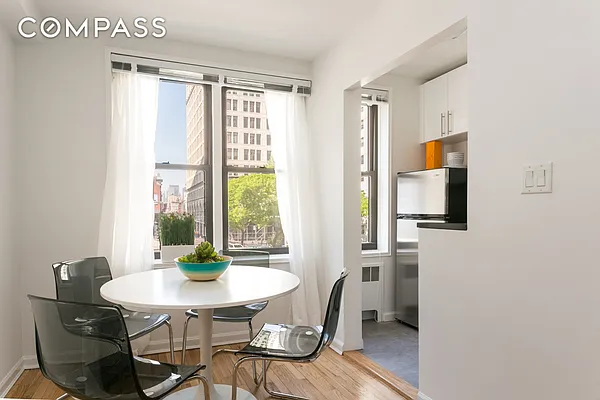 Rented by Compass | media 25