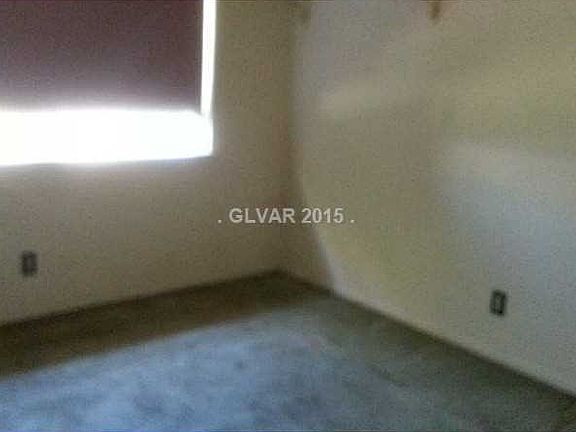 4th image of 4217 Esmeralda Ave