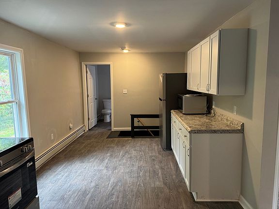 2nd image of 31 Main St #3