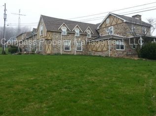 466 Springville Rd APT 4, New Holland, PA 17557