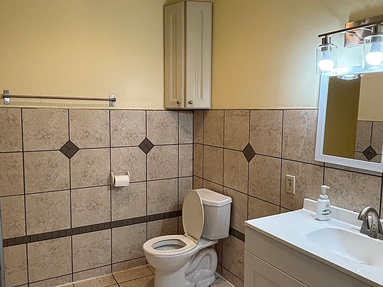 802 Hannah Dr #1 — Photo 5