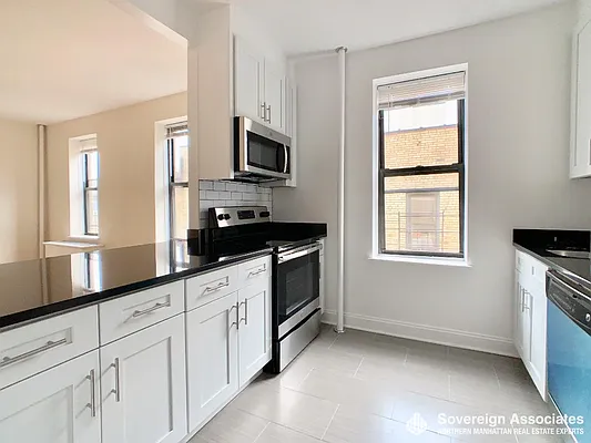 Rented by Sovereign Associates | media 4