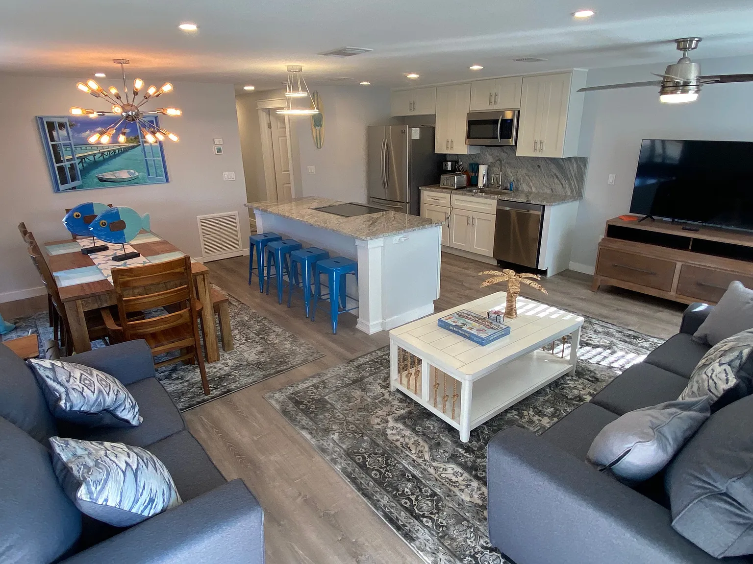 2 bed, 900 sqft, $1,850 — Photo 2