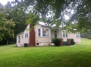 654 Peniel Rd, Reedy, WV 25270