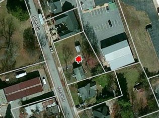 105 S 2nd St, Easley, SC 29640