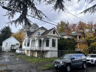 236 NE Sacramento St, Portland, OR, 97212