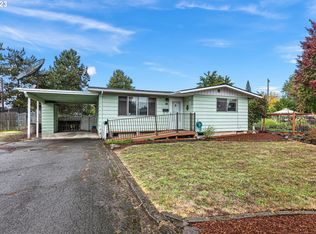 824 20th St, Springfield, OR 97477