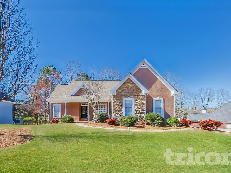1st image of 295 Wisteria Blvd