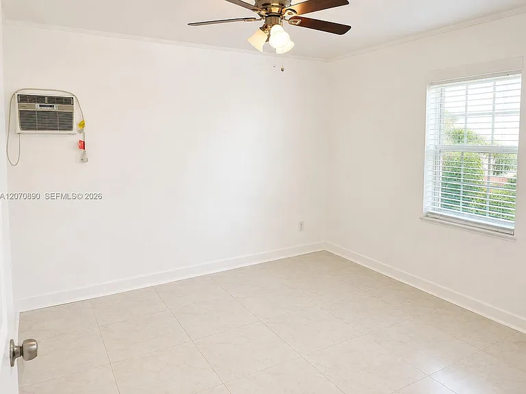 325 NE 108th St #1 — Photo 8