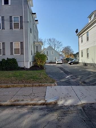 2nd image of 41 Dunham St APT 4