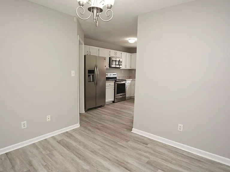 103 Eastgate Dr — Photo 11