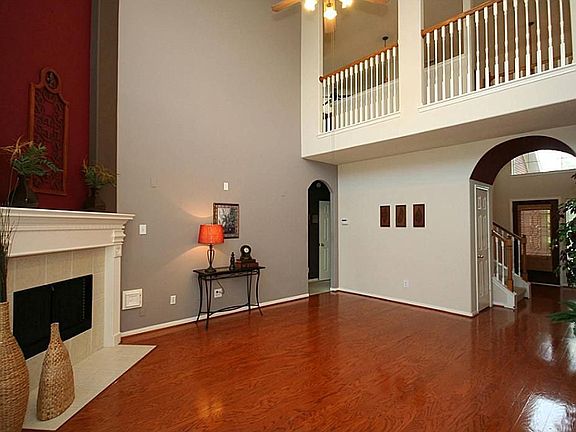 5th image of 1023 Jasons Bend Dr