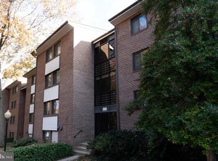 1554 Northgate Sq #11B, Reston, VA 20190