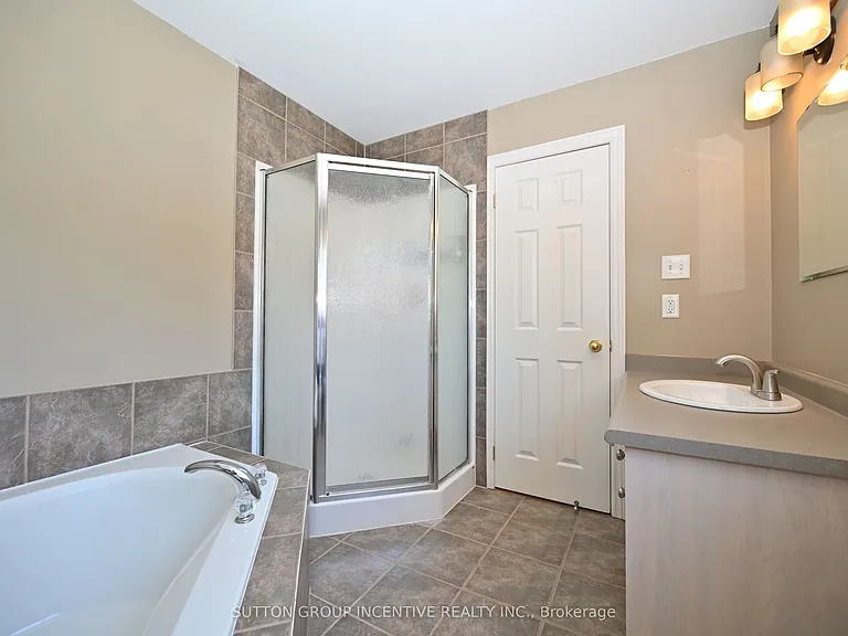 14 Brown Wood Dr — Photo 22