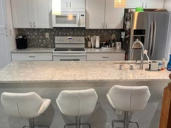 8249 NW 9th St #Townhouse 5, Fort Lauderdale, FL 33324