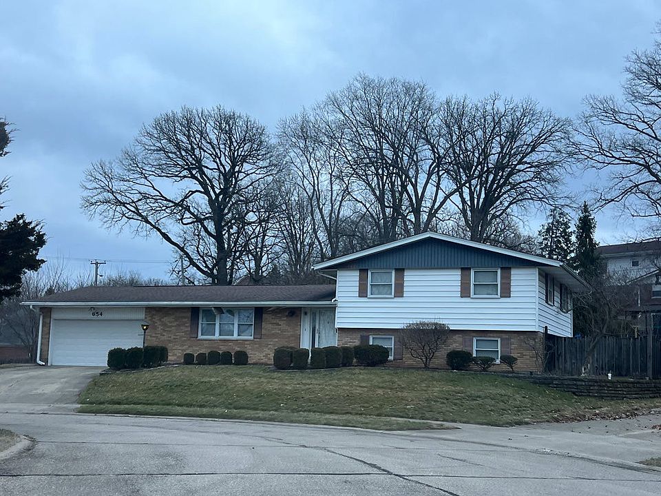 1st image of 654 Sartell Dr