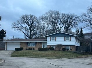 654 Sartell Dr, Fairborn, OH 45324