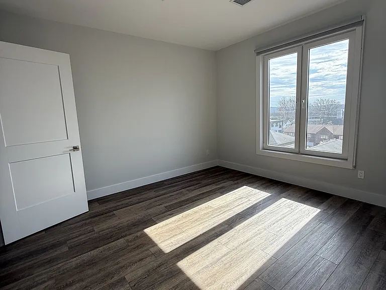 228 Park Ave — Photo 13