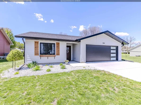 1004 Clayton St, Lake Park, IA 51347