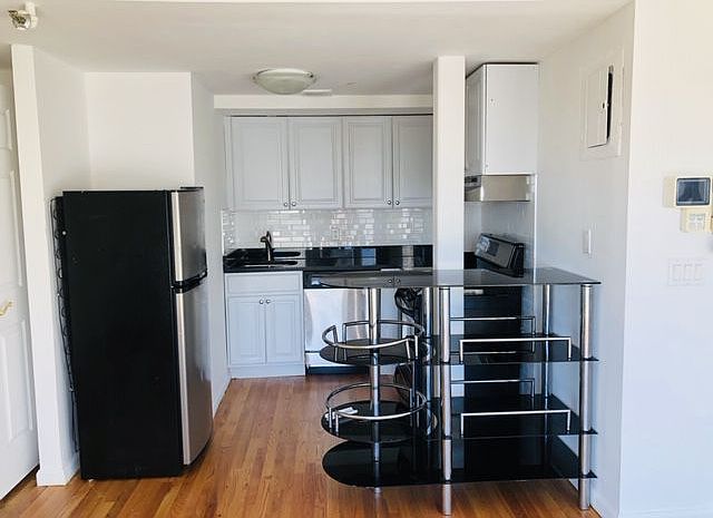 1st image of 10124 Queens Blvd APT 7A