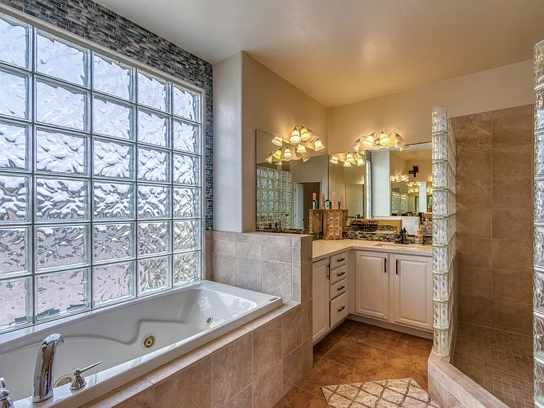 2781 W Desert Shadows Pl — Photo 11