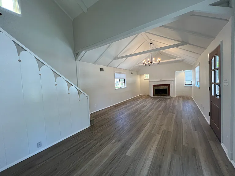 108 N Canyon Blvd — Photo 4