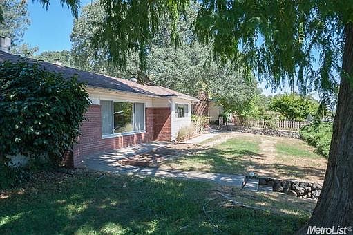 4th image of 324 Riverview Dr