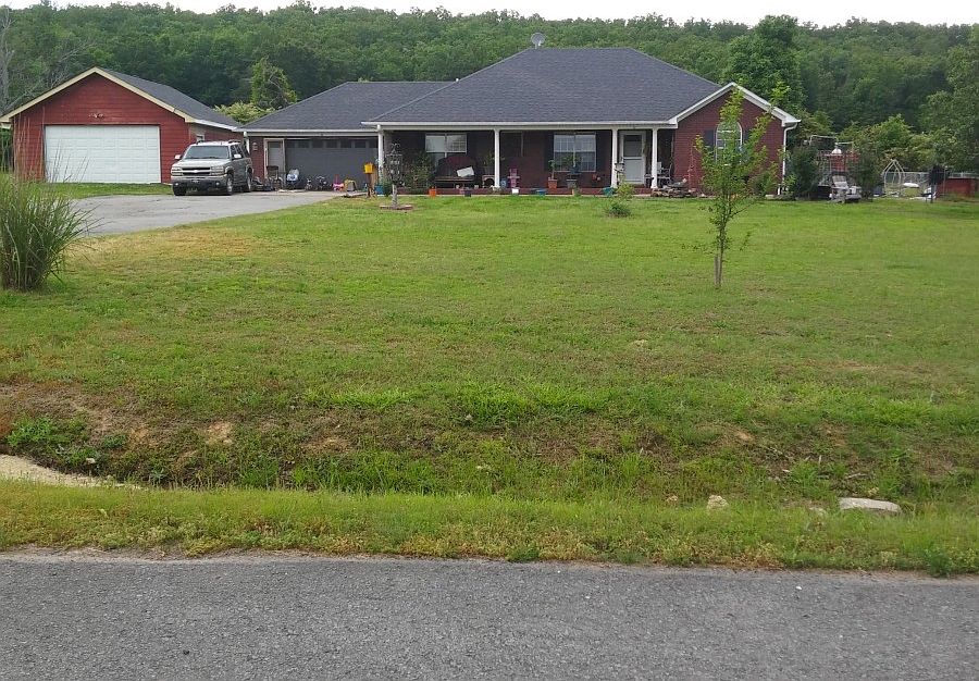 1st image of 32 Bush Ln