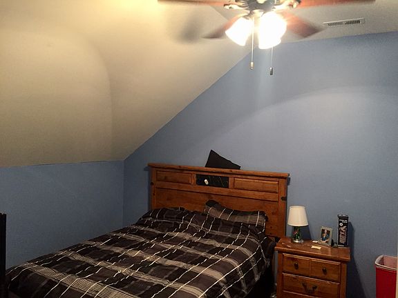 2nd level office-to bedroom