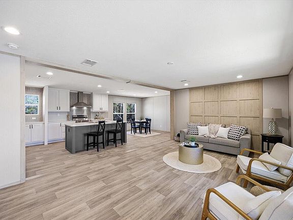 4th image of 662 Country Pond