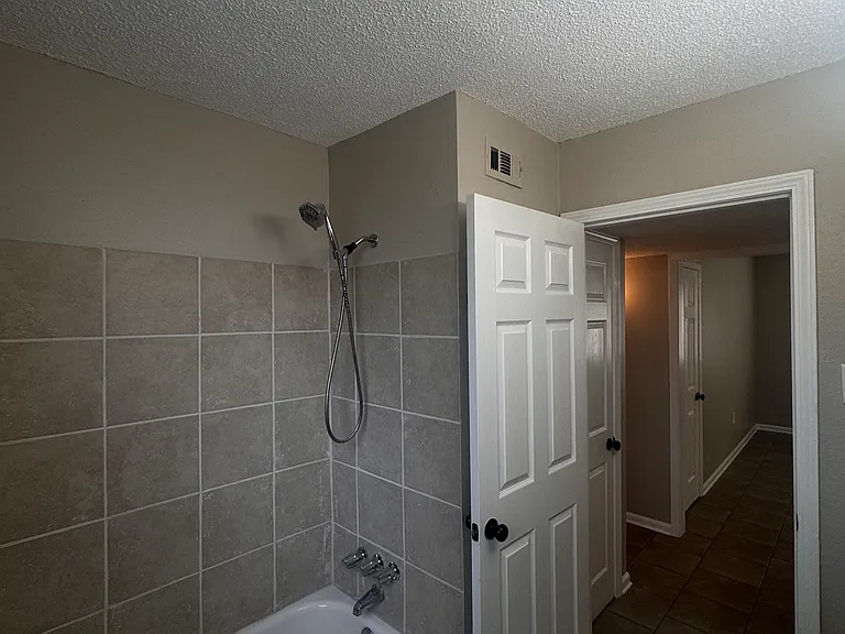 4117 Cadillac St #D — Photo 18