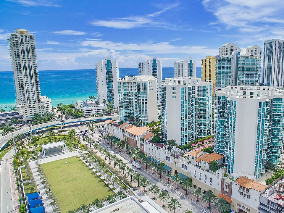 250 Sunny Isles Blvd #31
