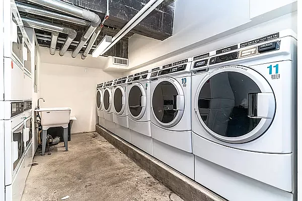 Rented by MySpaceNYC | media 32